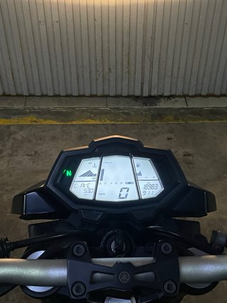 Yamaha MT-125 Negra y Amarilla