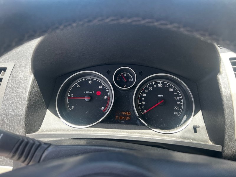 Opel Zafira 2008 - foto 1