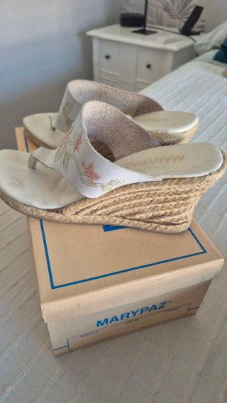 Sandalias cuña Marypaz mujer