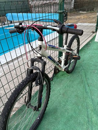 2 Bicicletas de montaña Berg 24 21 velocidades