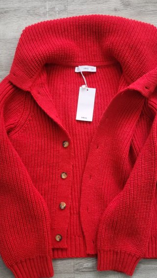 Jersey rojo de punto para mujer marca mango