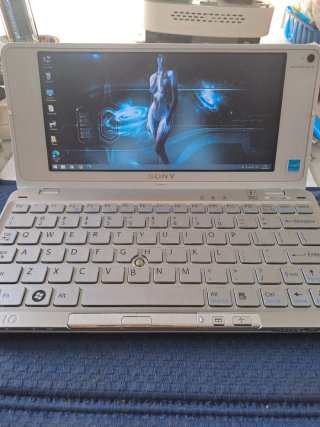 El exclusivo y raro Sony Vaio VGN-P23G.