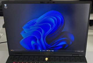 Dell Alienware M16 R2 Laptop