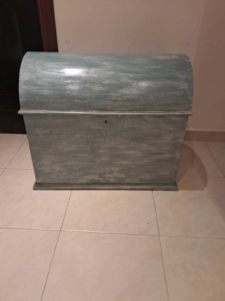 Baúl de madera azul