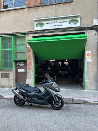 Yamaha TMAX 530 con Akrapovic