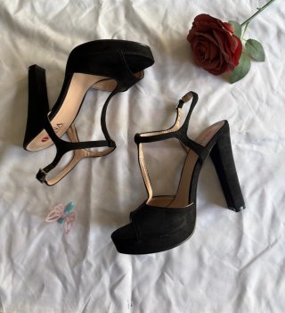 Sandalias