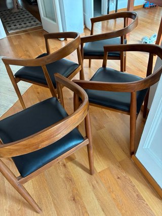 Silla Visby Madera y Cuero Reposabrazos