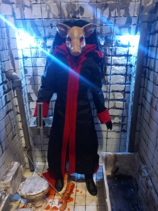 Figura Jigsaw Killer 30cm con Caja