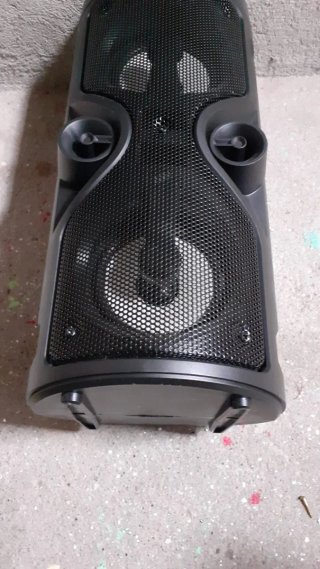 Altavoz Portátil Bluetooth Negro funciona leer
