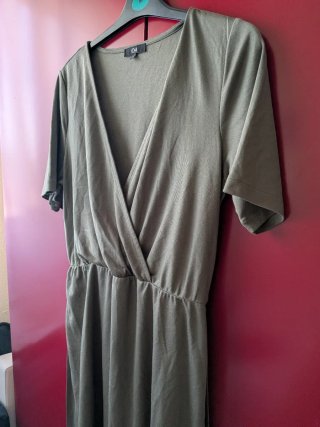 Vestido C&A verde militar talla M