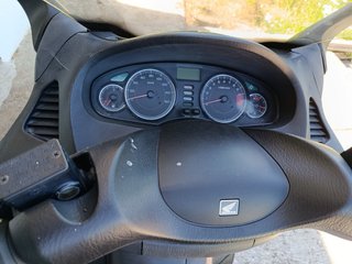 Honda S-wing 125cc Negra con 18486 kms