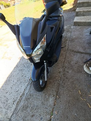 Honda S-wing 125cc Negra con 18486 kms