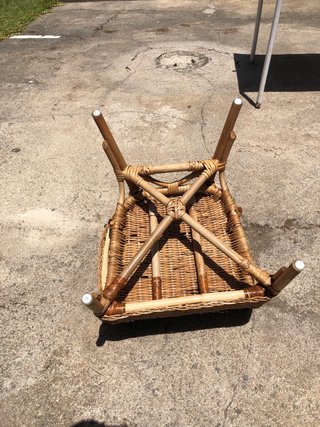 Silla infantil de mimbre