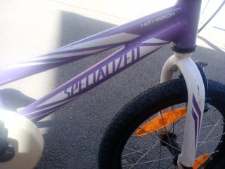 Bicicleta Specialized Hotrock para Niños Morada