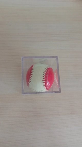 Pelota y photocard Twice Dahyun Strikezone