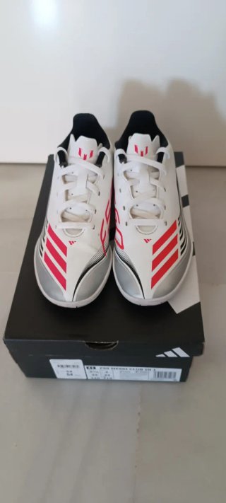 Zapatillas fútbol sala Adidas Messi niño 34