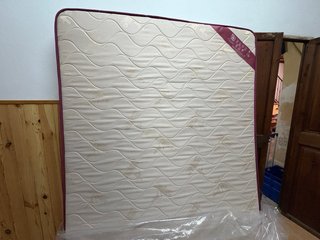 Colchón de espuma de alta calidad 150x200 cm