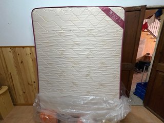 Colchón de espuma de alta calidad 150x200 cm