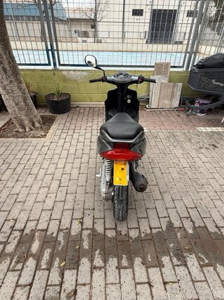 Yamaha Jog RR gris