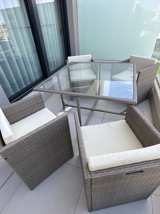 Conjunto terraza mesa cristal 4 sillas + funda