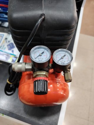 Compresor Black & Decker Silencioso