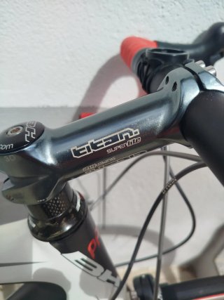 Bicicleta de carbono PRISMA