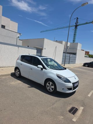 Renault Scenic 2011