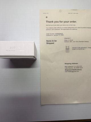 AirPods 4 ANC