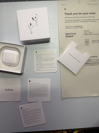 AirPods 4 ANC