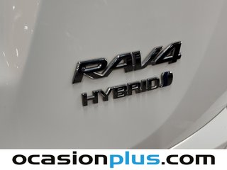 Toyota Rav4 2.5l hybrid Advance 4WD 145 kW (197 CV)