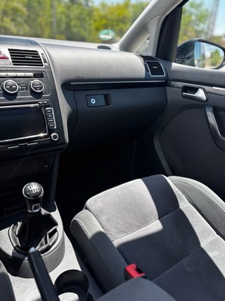 Volkswagen Touran 2015