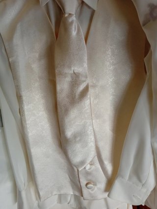 Traje de Comunión Blanco y Dorado BUSSTOP Talla 10
