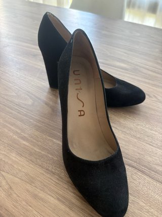 Zapatos de tacón negros