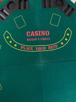 Tablero plegable de póker con fichas; 8 jugadores