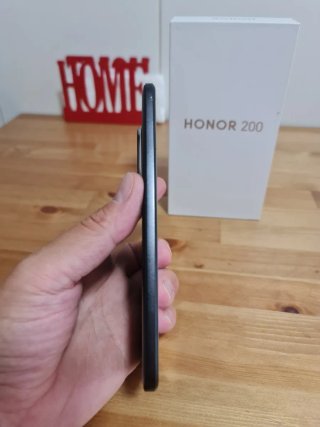 Honor 200