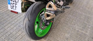 Kawasaki Z1000 Negra y Verde