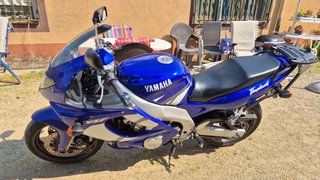 Yamaha YZF 600 R Azul y Plata