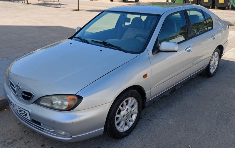 Nissan Primera 2001 - foto 1