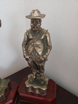 Figuras Quijote y Sancho Panza grandes plateadas
