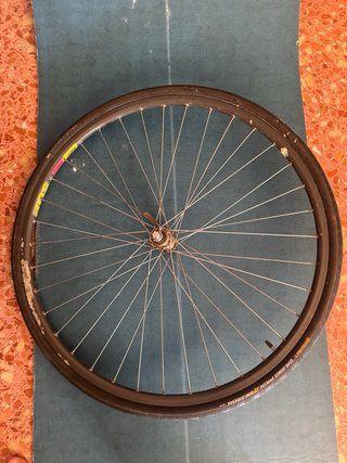 Rueda delantera Mavic 700c + Conti GP 4Season 28mm