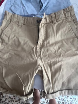Bermudas niño rojas,blanca,celeste,beige