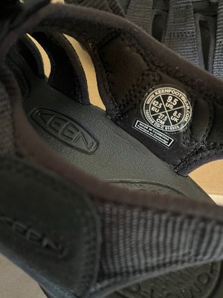 Sandalias KEEN Newport H2 Hombre Negras Talla 42,5
