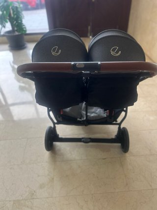 Carro gemelar Jane