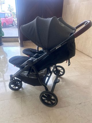 Carro gemelar Jane