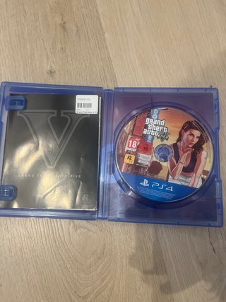 Grand Theft Auto V Premium Edition PS4