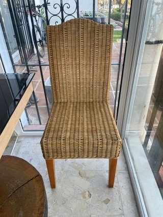 Silla de diseño bambú y mimbre