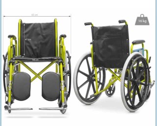 Silla de ruedas plegable con reposapiés