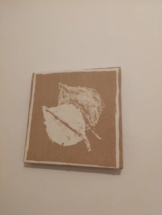 Se vende tres  Cuadros decorativos de hojas y flor