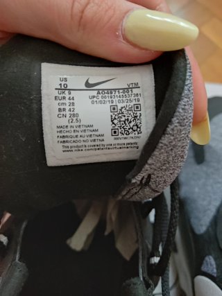 Nike Air Max 270 - Zapatillas Negras y Grises