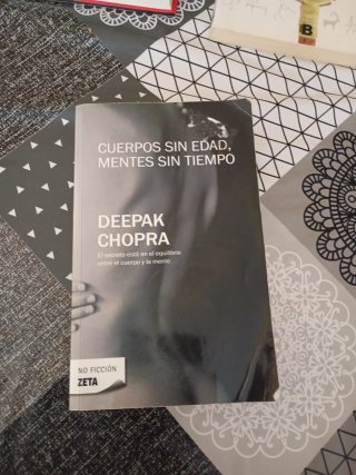 Cuerpos sin edad, mentes sin tiempo